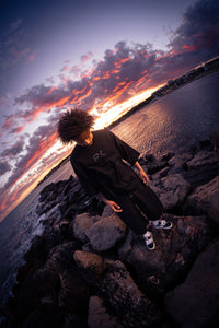 DROP 01   BLACK ON BLACK